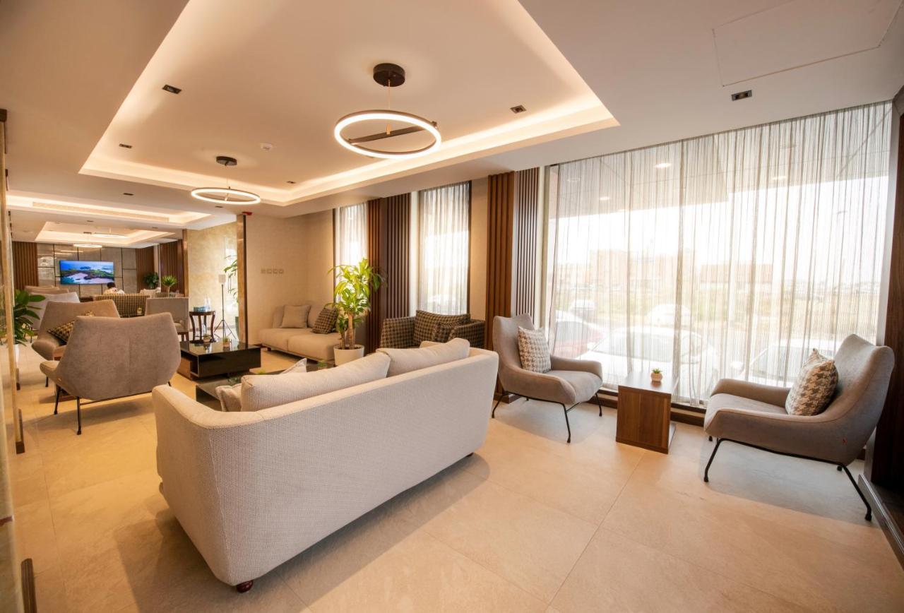 Golden Rose Hotel 吉赞 外观 照片