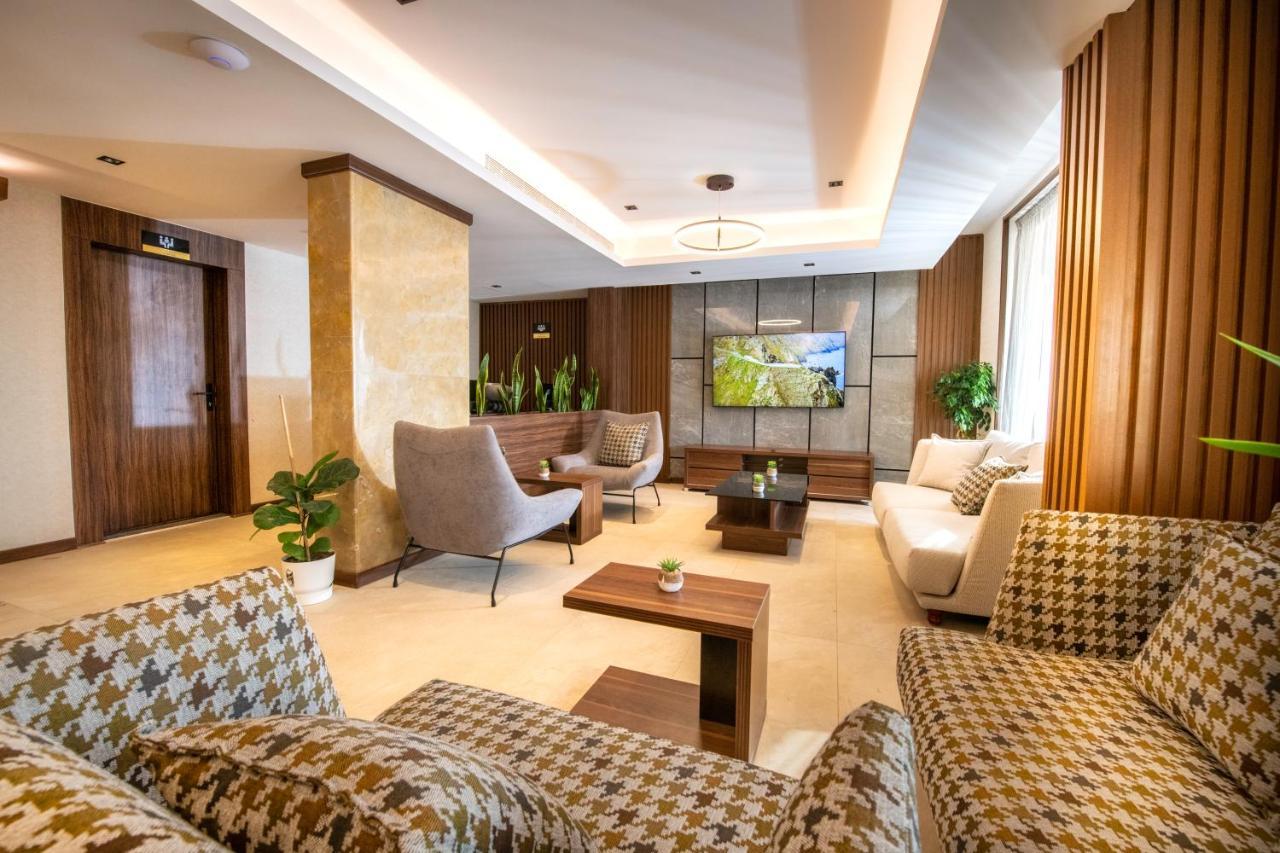 Golden Rose Hotel 吉赞 外观 照片