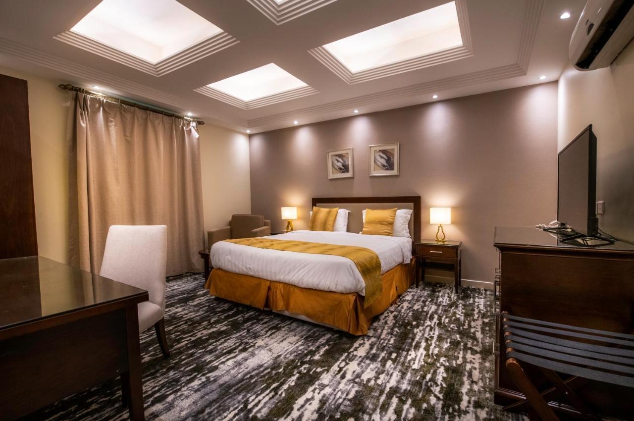 Golden Rose Hotel 吉赞 外观 照片