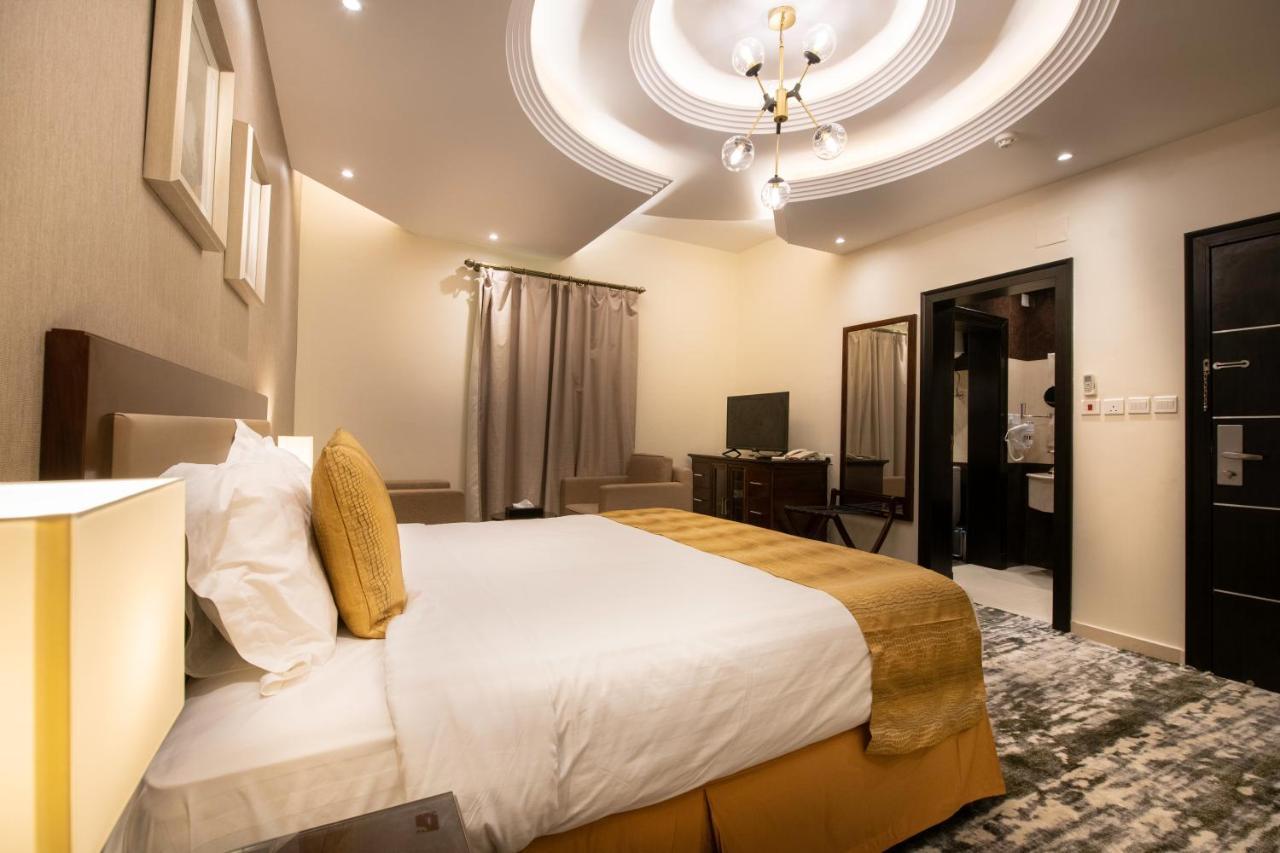 Golden Rose Hotel 吉赞 外观 照片