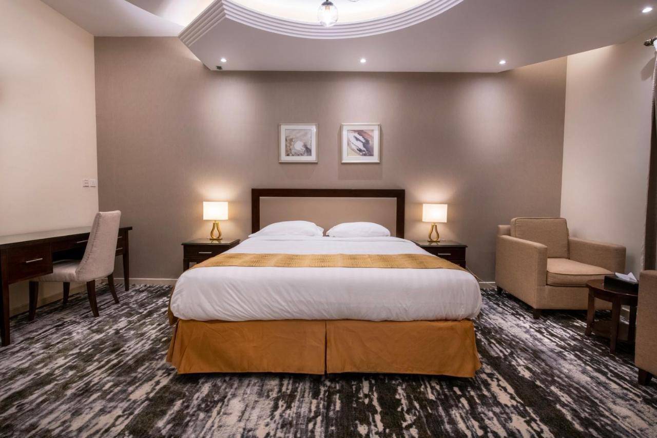 Golden Rose Hotel 吉赞 外观 照片