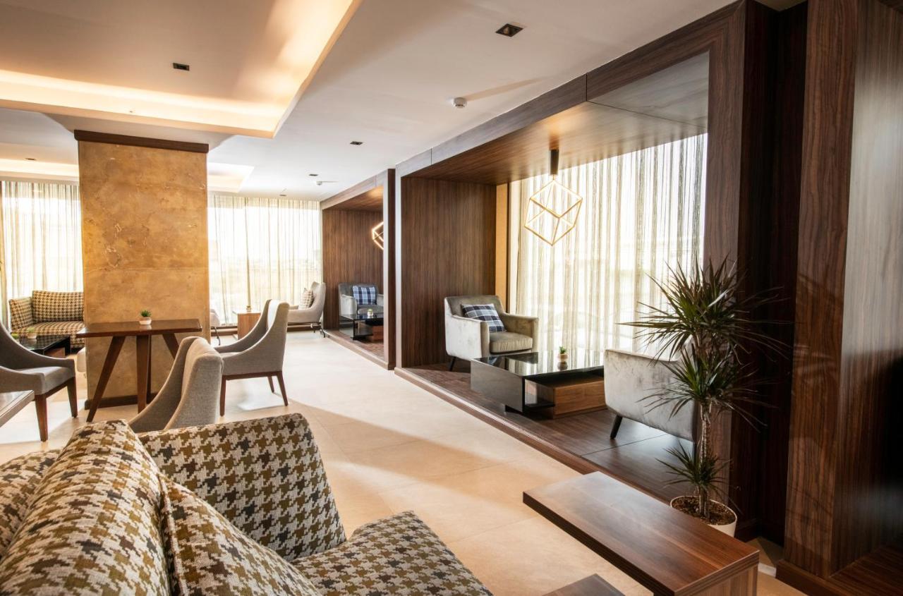 Golden Rose Hotel 吉赞 外观 照片